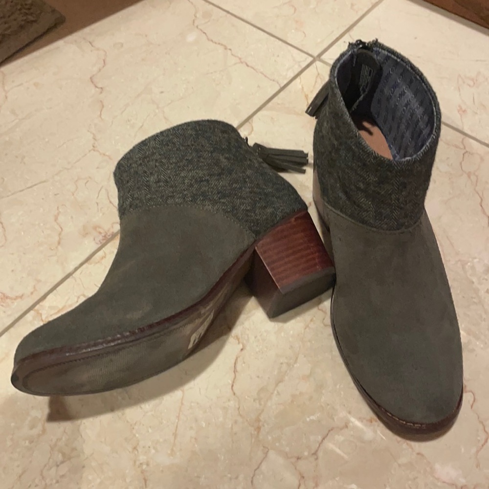 TOMS booties